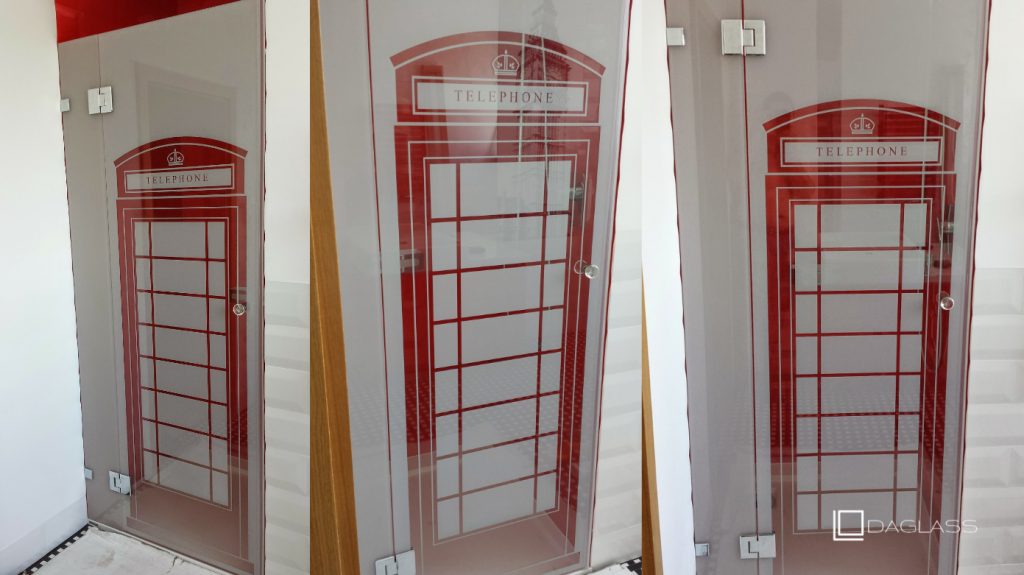 Drzwi szklane z grafiką